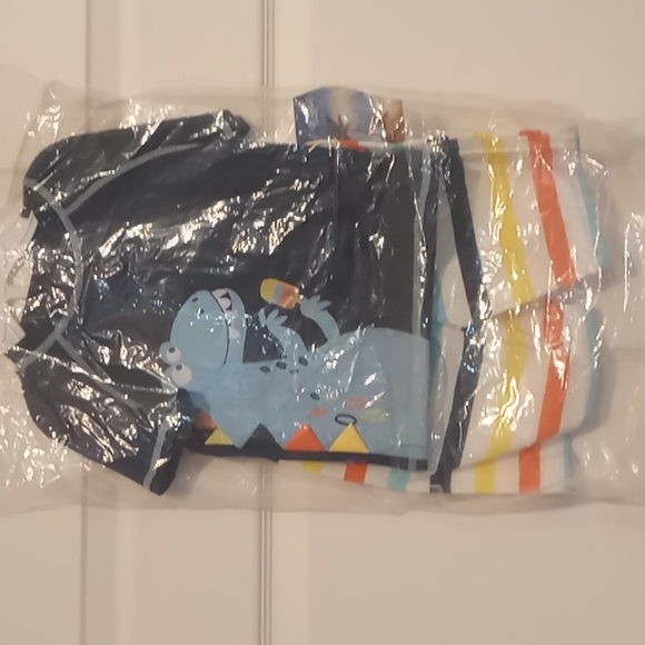 Freestyle 2 piece boys adorable rashguard set for the beach NWT size 24 Months - Picture 2 of 4
